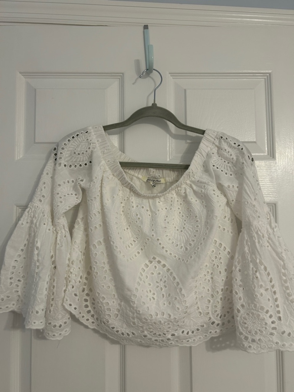 Blushing Heart White Eyelet On or Off-Shoulder Peasant Top - Women's